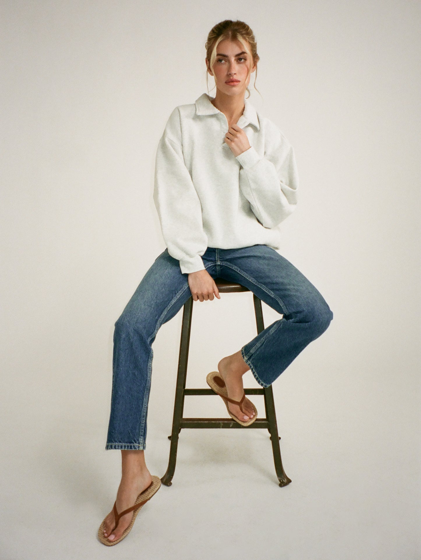 Airport Sweatshirt | Pearl Gray - Sweaters