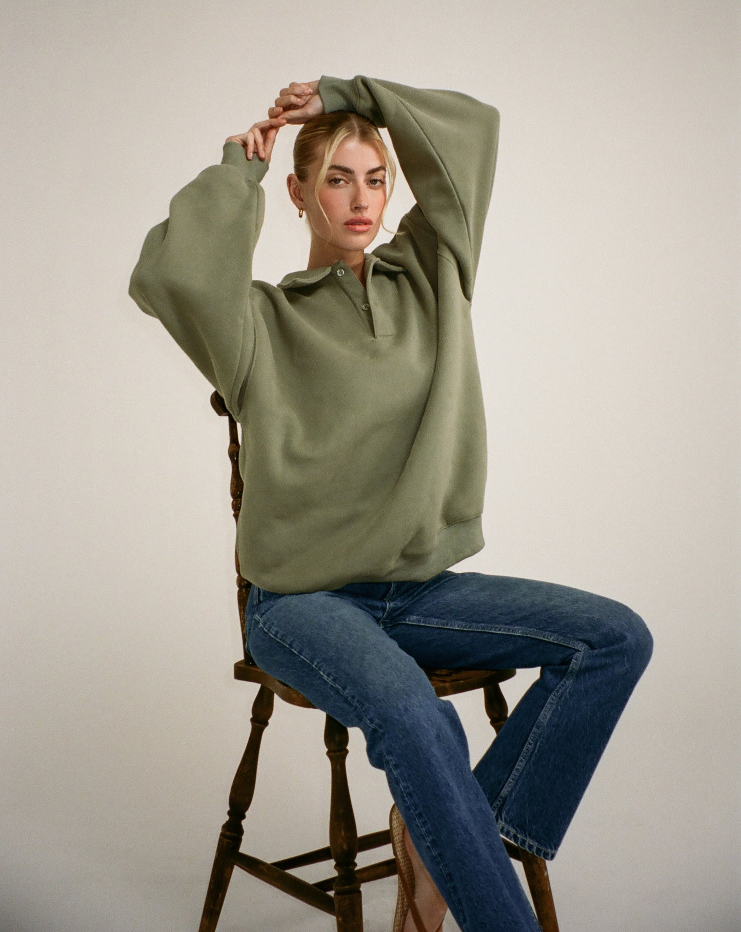 Airport Sweatshirt | Sandstone - Sweaters