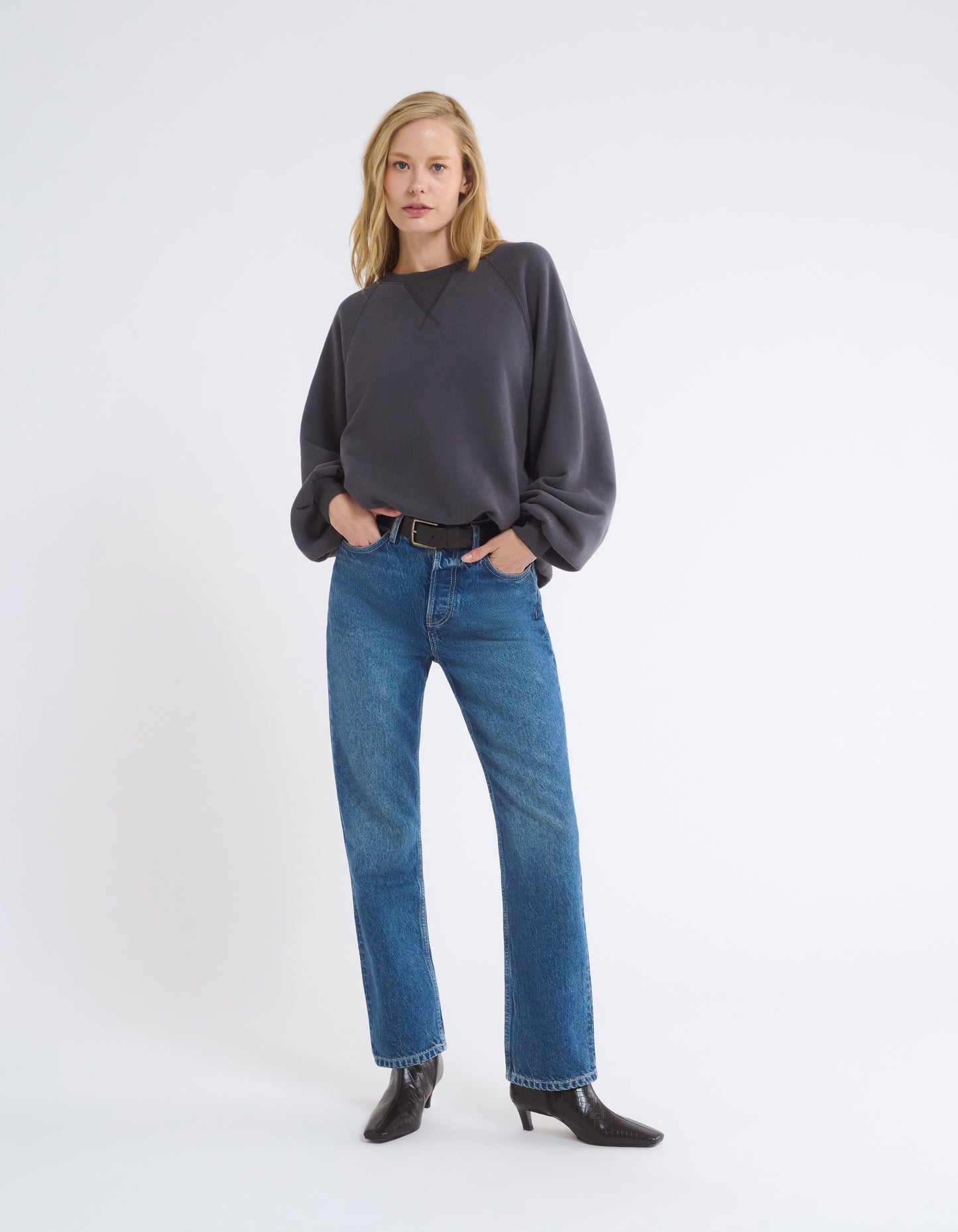 Elite Sweatshirt | Washed Black