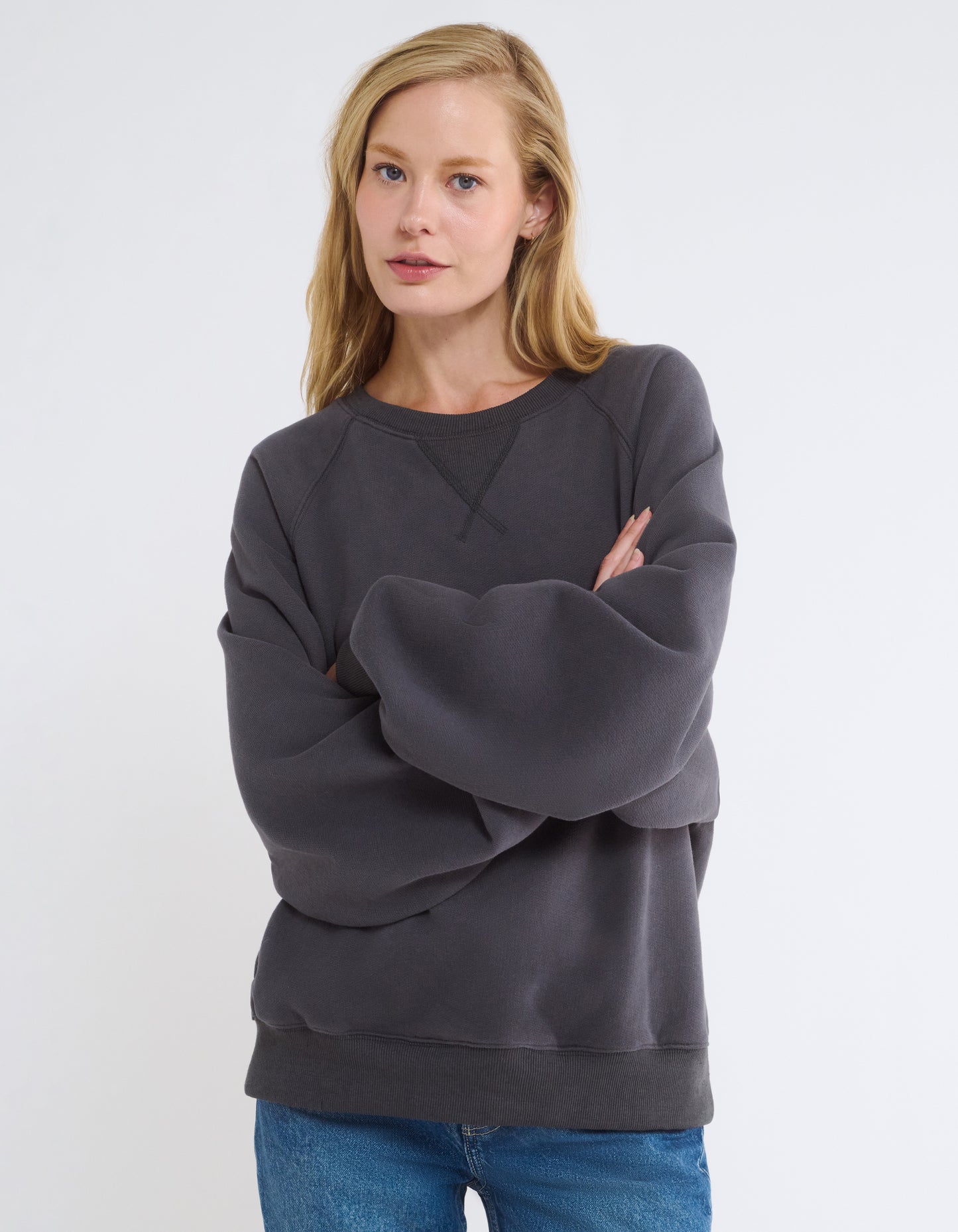 Elite Sweatshirt | Washed Black