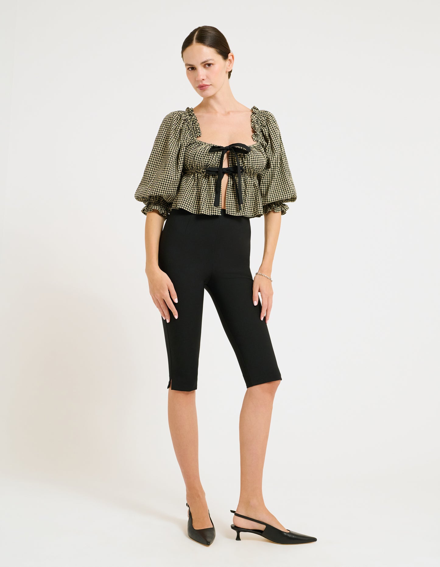 Slim Capri Black Pants