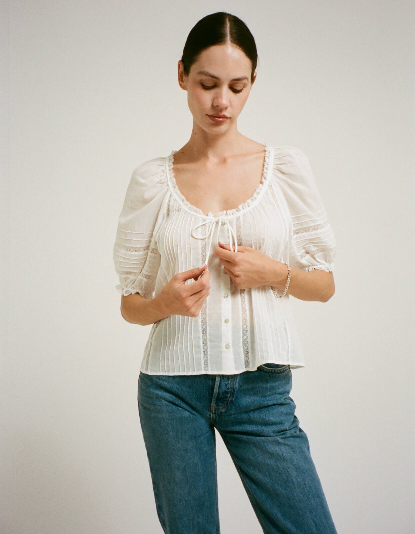 Prairie Top | White