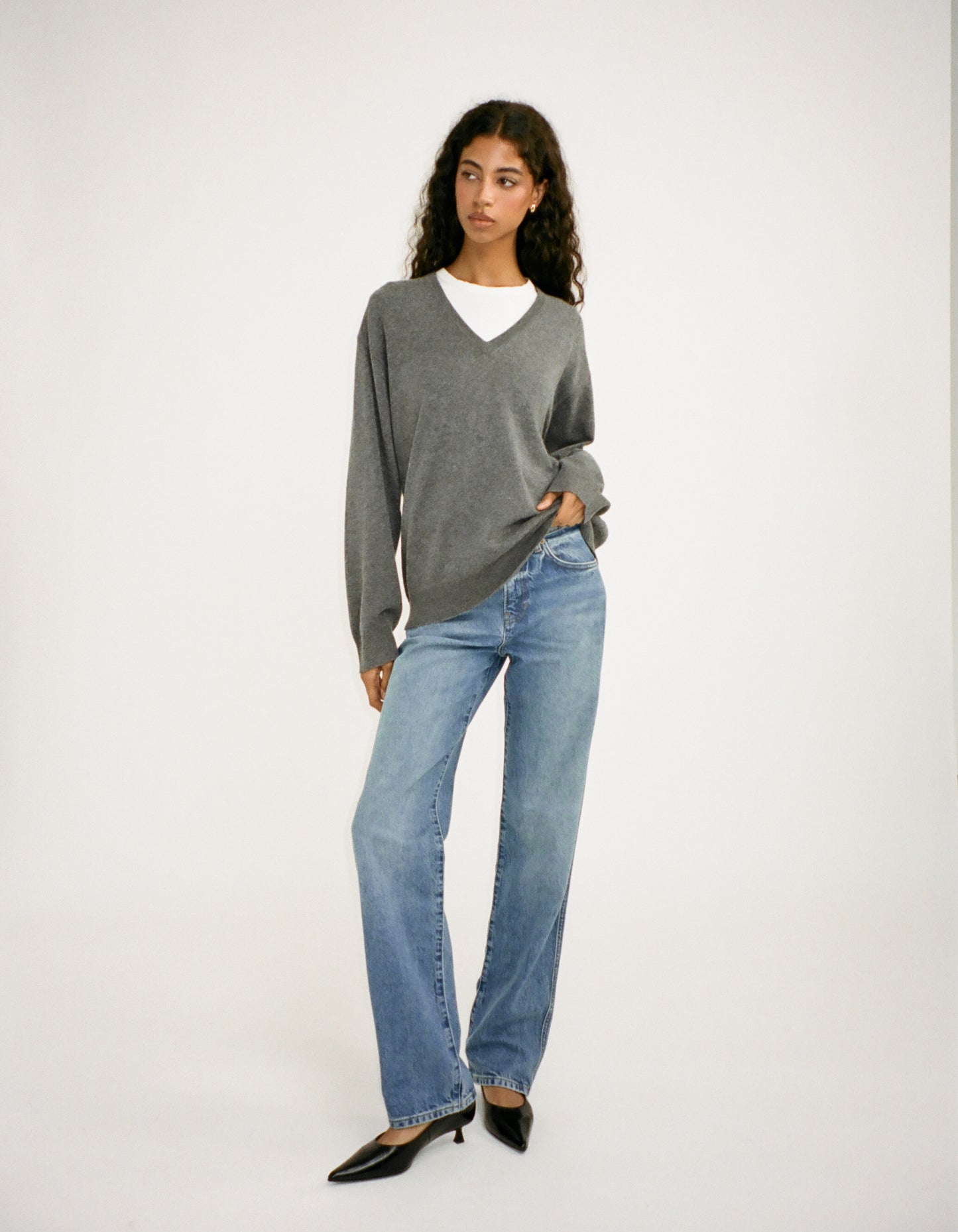 Vail V-Neck Sweater | Charcoal Heather