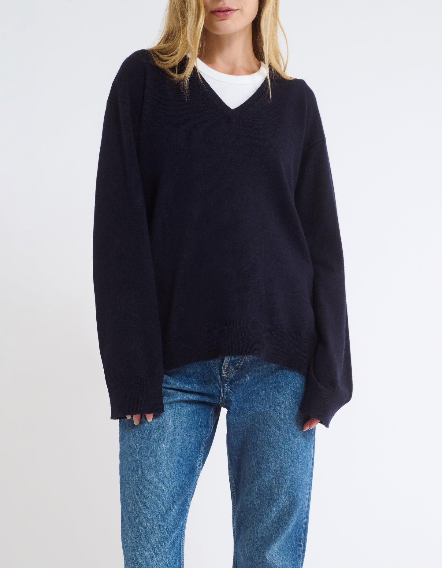 Vail V-Neck Sweater | Navy