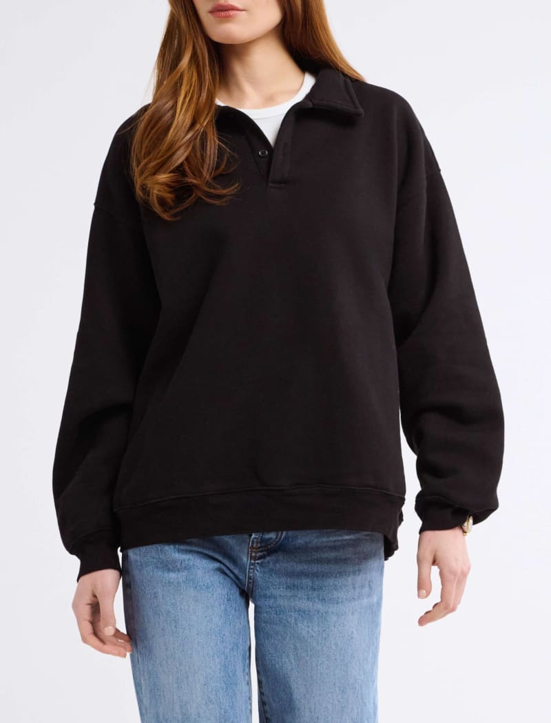 Airport Sweatshirt | Black - Sweaters