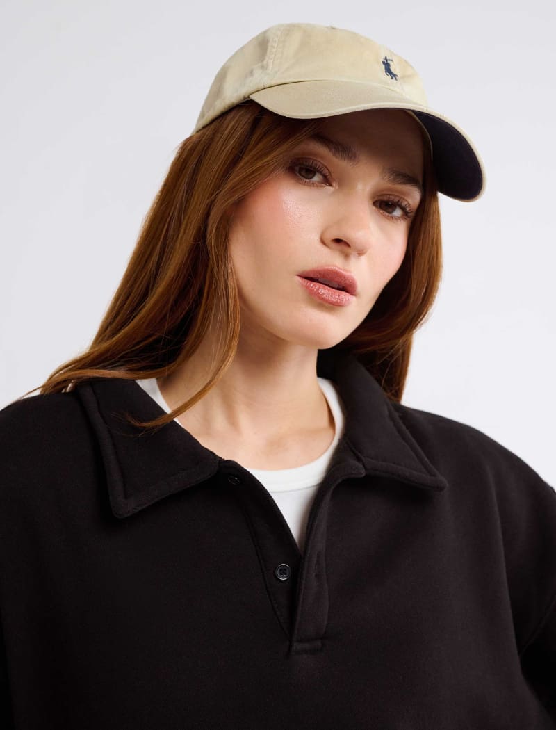 Airport Sweatshirt | Black - Sweaters