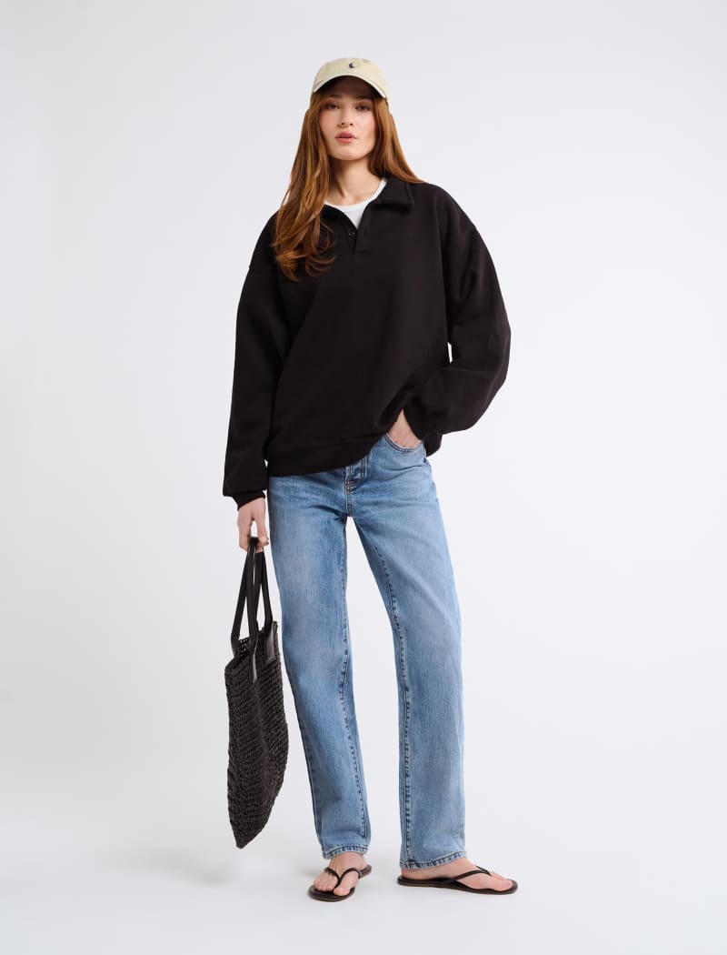 Airport Sweatshirt | Black - Sweaters