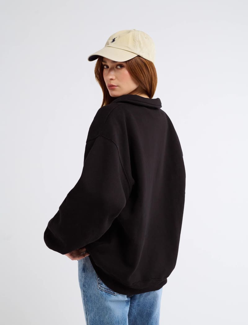 Airport Sweatshirt | Black - Sweaters