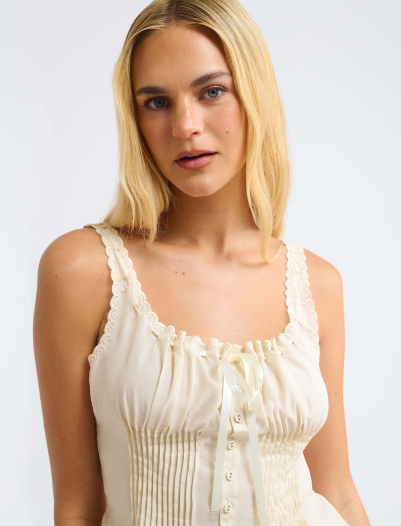 Cottage Tank | White