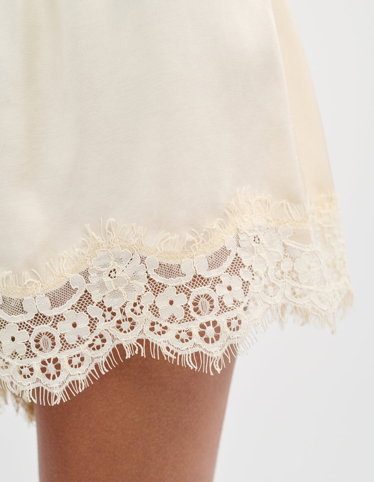 Bloom Short | Ivory