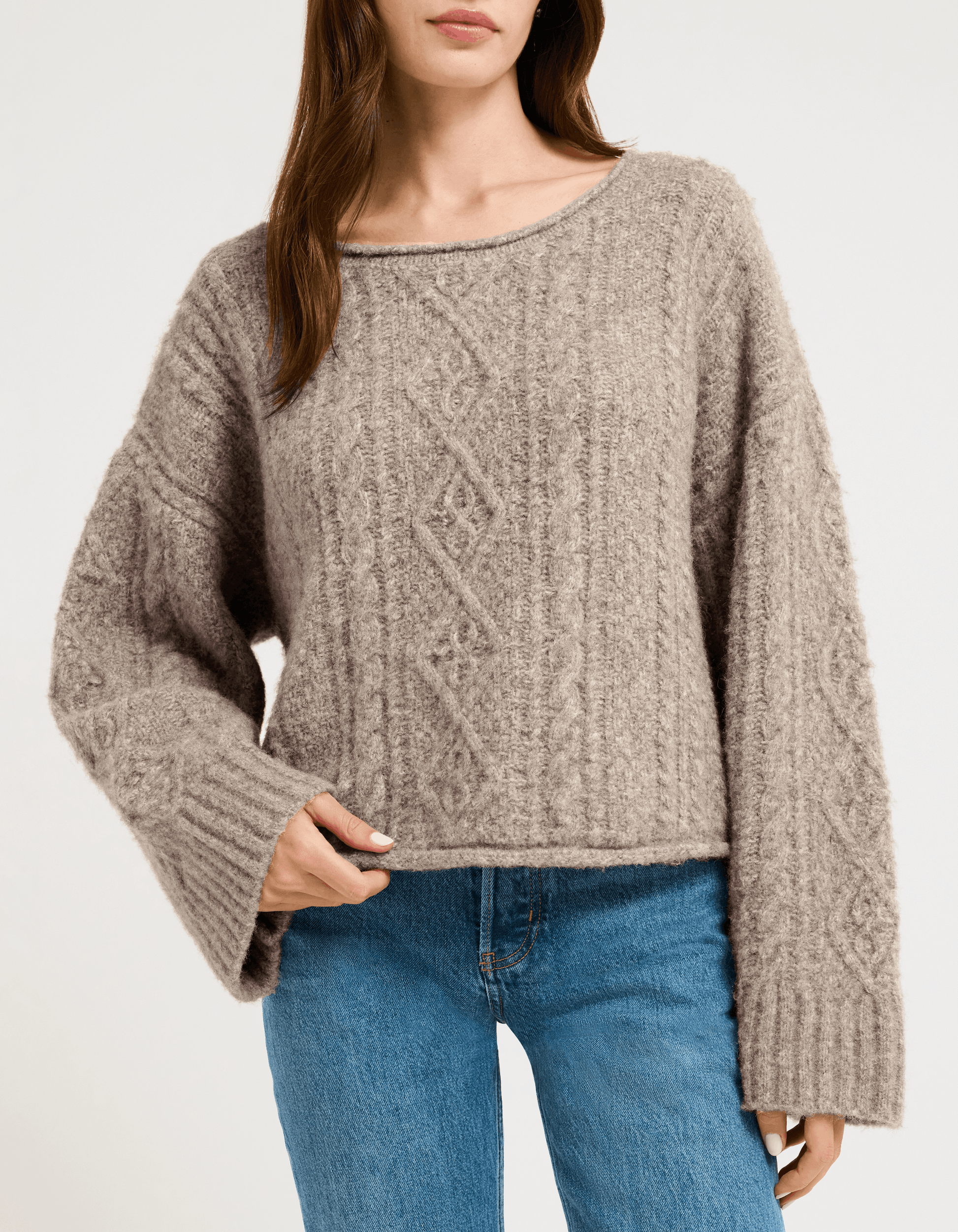 Boxy cropped fit, Crew neck Sweater