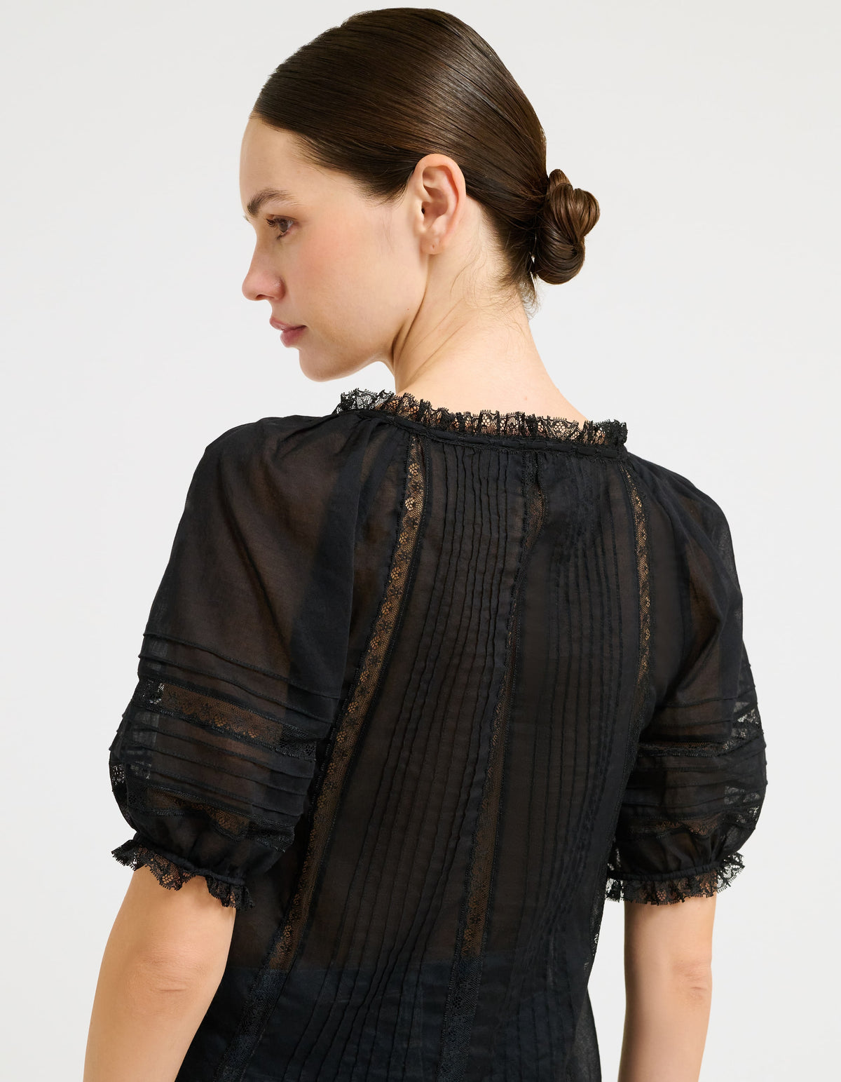 Lace Trim around neck & Arm holes