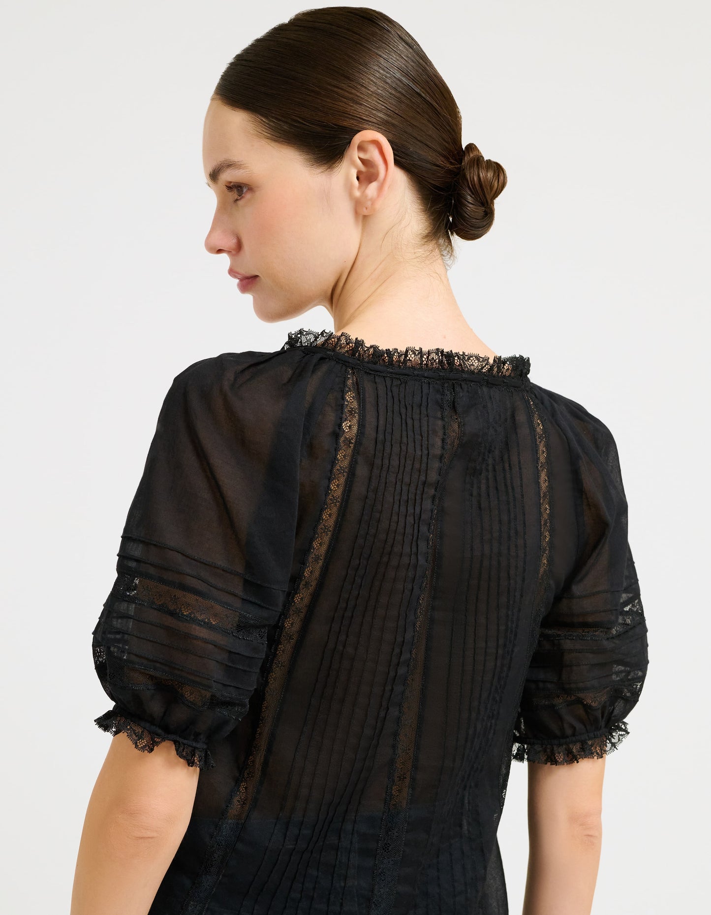 Lace Trim around neck & Arm holes