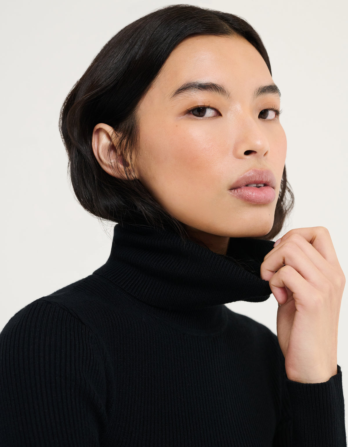 Turtleneck Mini Dress | Black