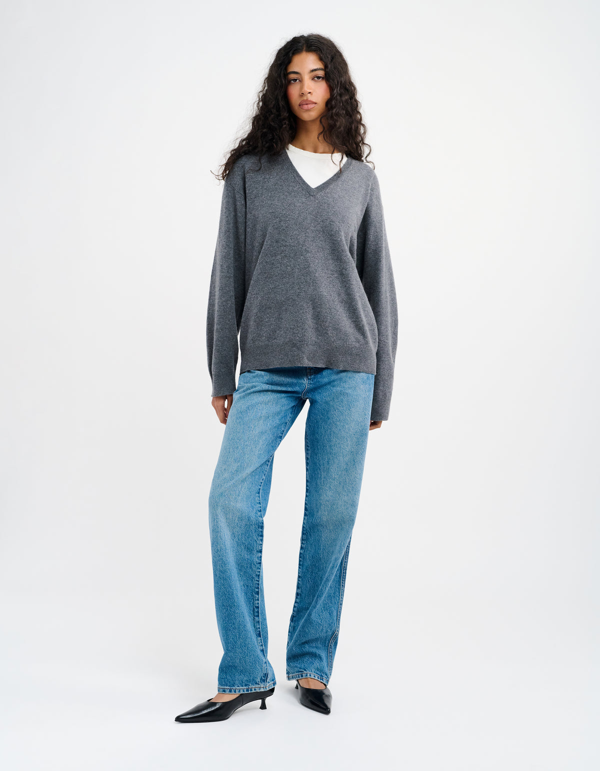 Vail V-Neck Sweater | Charcoal Heather