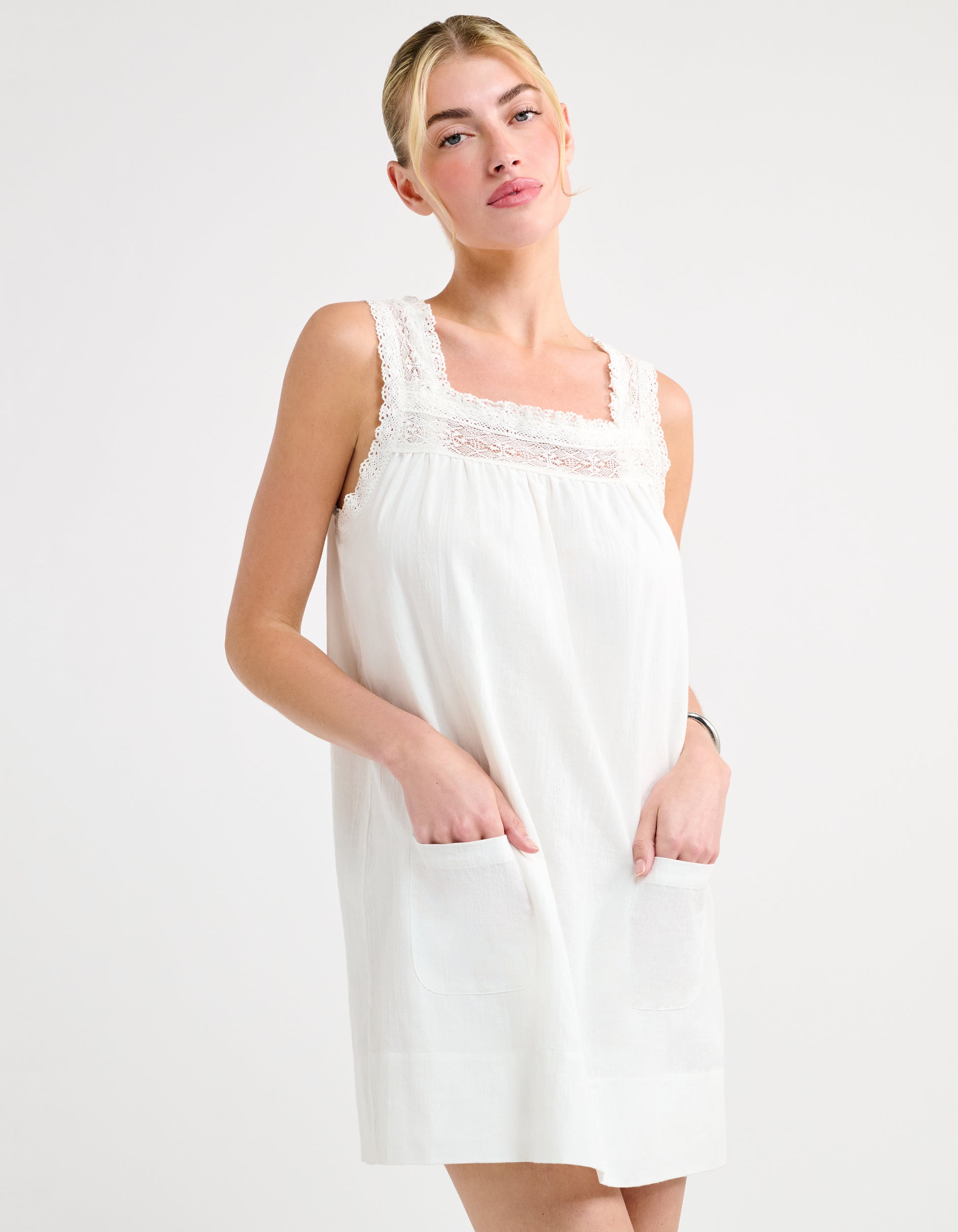 Willow Mini Dress | White | Size XL Willow Mini Dress | White | Size XL