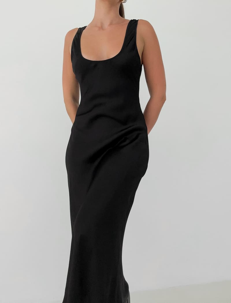 Market Midi Dress | Black - Midi Dress