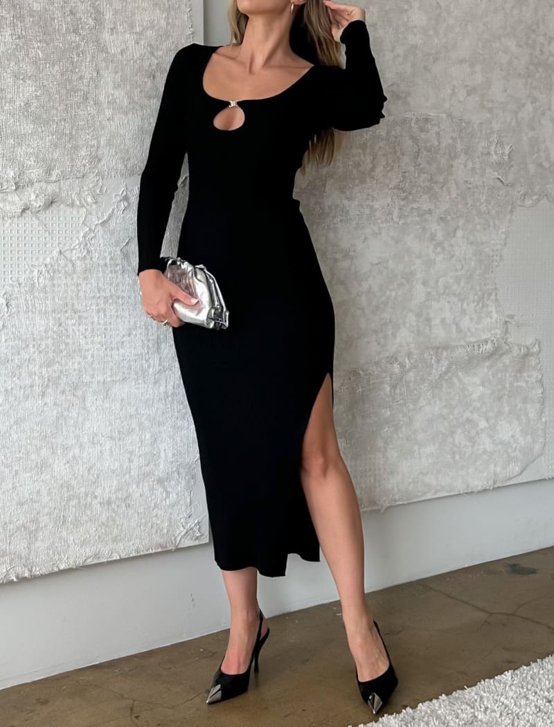 color-black