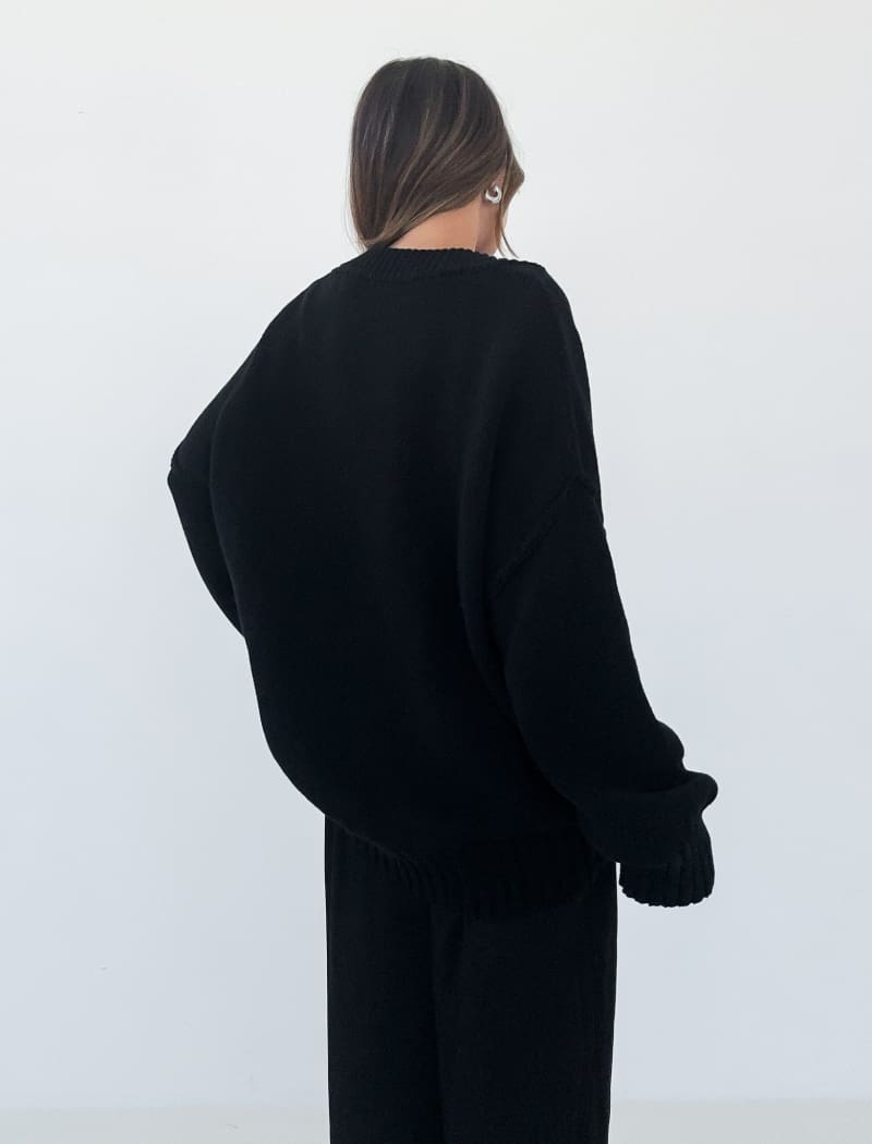 Twilight Sweater | Black - Sweaters