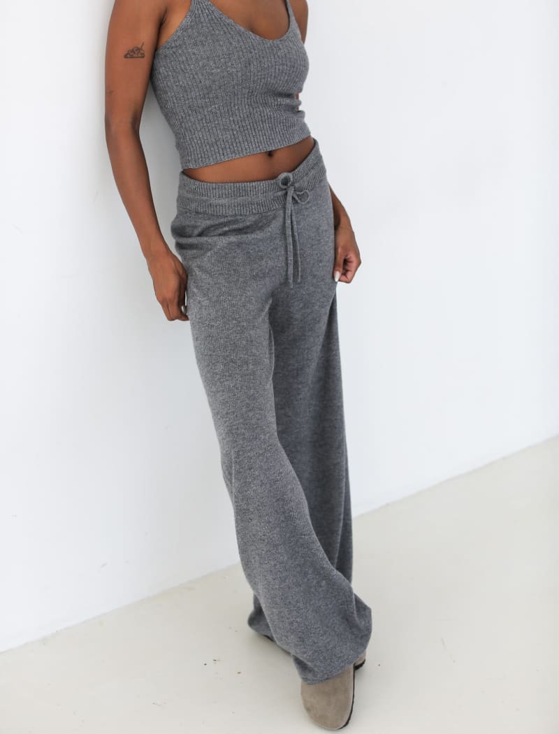 Vail Pant Charcoal Heather Rumored